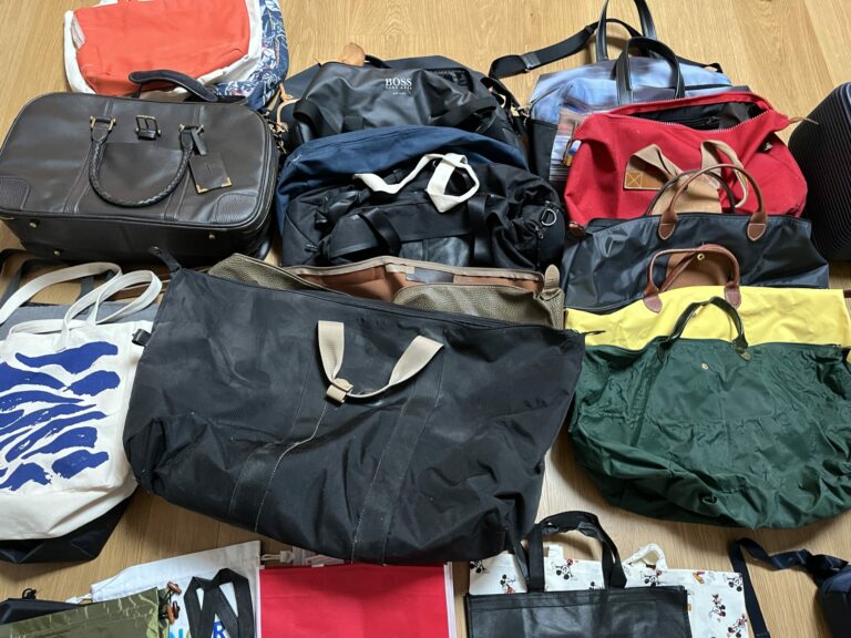 Sac en vrac pas rangé astuce rangement sac à main